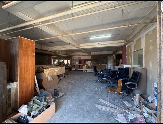 2,800M² WAREHOUSE TO LET IN KEW INDUSTRIAL